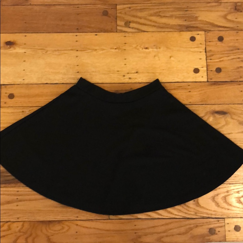 Black skater skirt